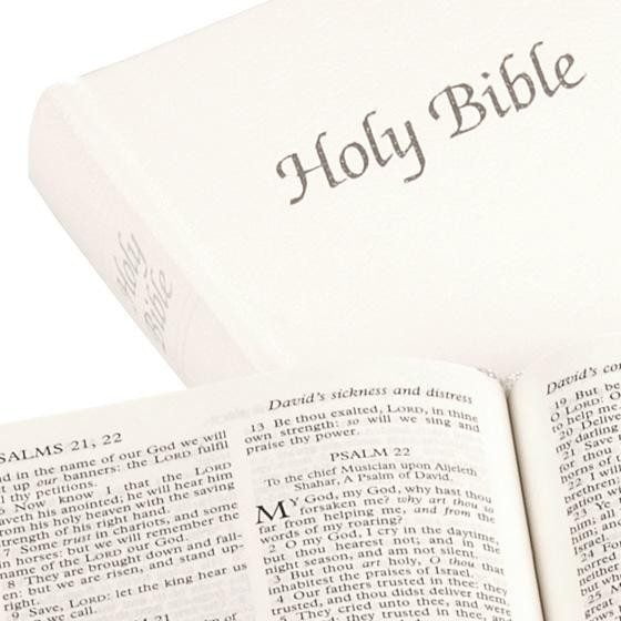 KJV Royal Ruby Presentation White